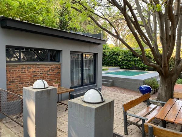 46 On Allcock Guest Apartment & Luxury Room Pretoria Bagian luar foto