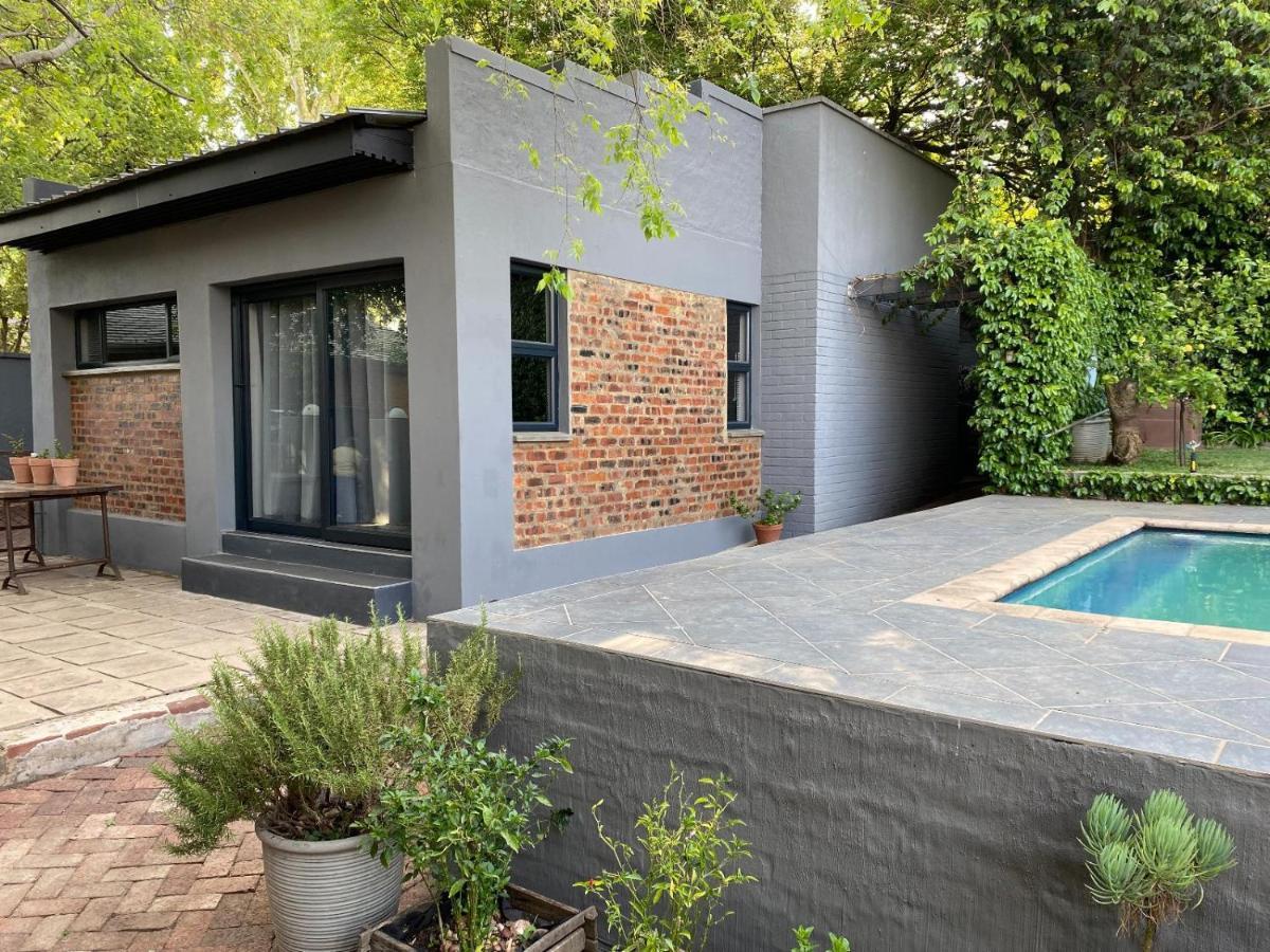 46 On Allcock Guest Apartment & Luxury Room Pretoria Bagian luar foto
